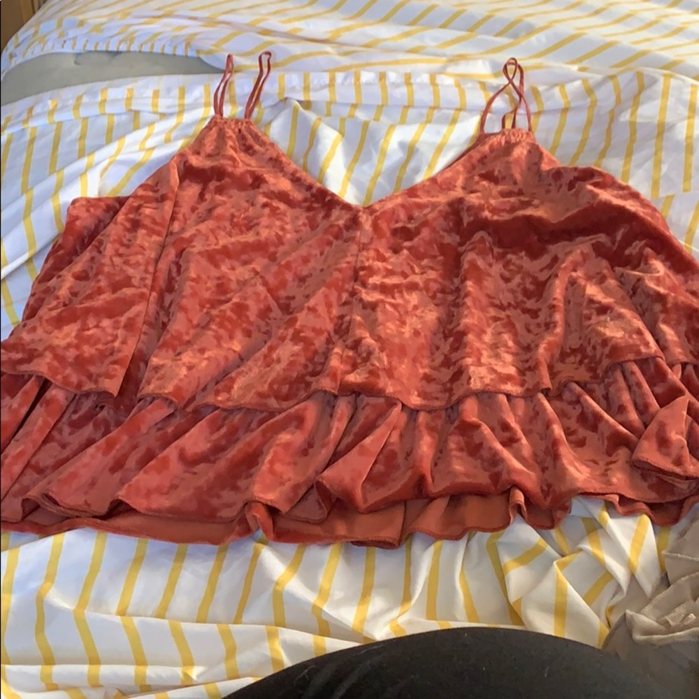 Velvet layer tank